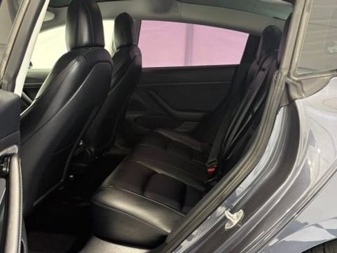 Used 2020 Tesla Model 3 Standard Range Plus RWD image 15