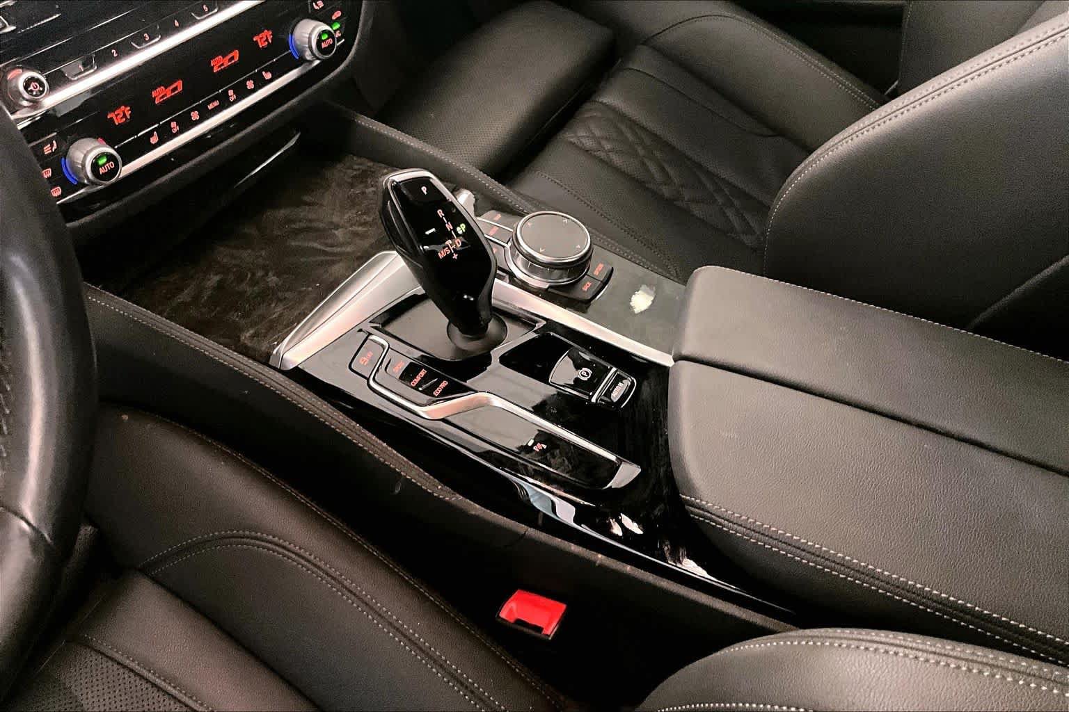 Used 2023 BMW 530i w/ M Sport Package RWD image 14
