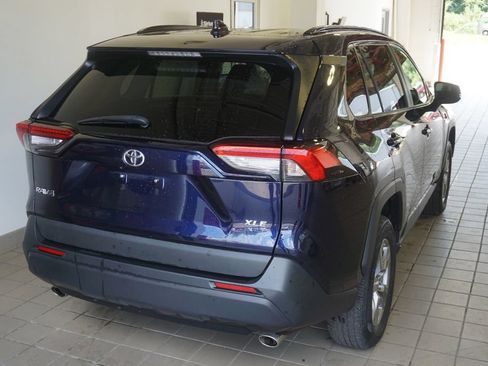 Used 2024 Toyota RAV4 XLE FWD image 12