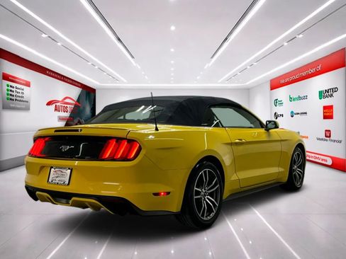 Used 2017 Ford Mustang Premium RWD image 8