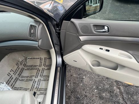 Used 2012 INFINITI G37 x w/ Premium Pkg image 28
