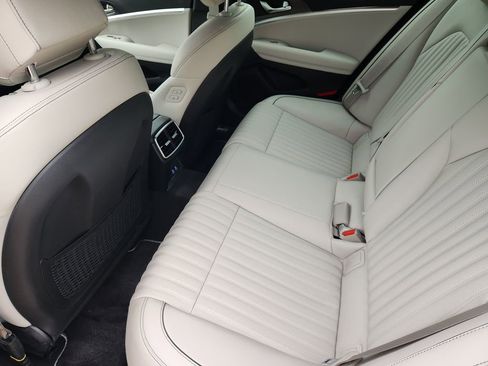 New 2026 Genesis G70 3.3T Sport Prestige RWD image 21