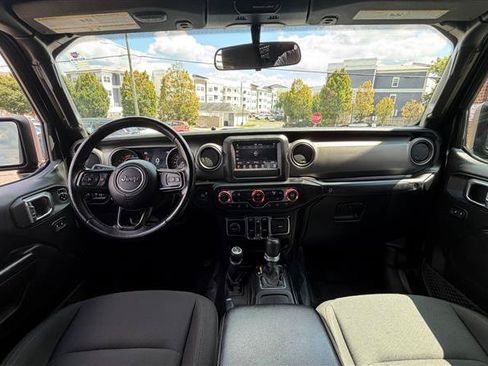 Used 2021 Jeep Gladiator Sport AWD/4WD image 18