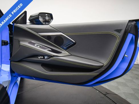 Used 2023 Chevrolet Corvette Stingray w/ Z51 Performance Package image 44