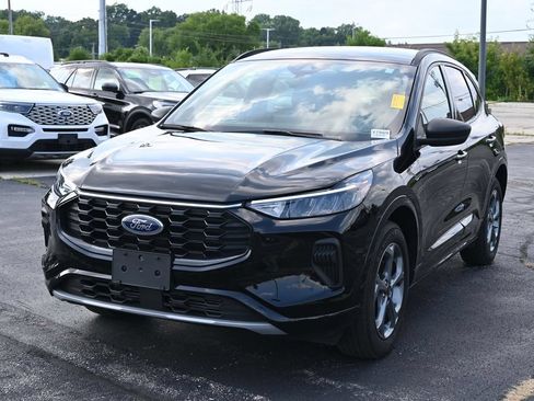 Certified 2024 Ford Escape ST-Line w/ Tech Pack #1 AWD/4WD image 5