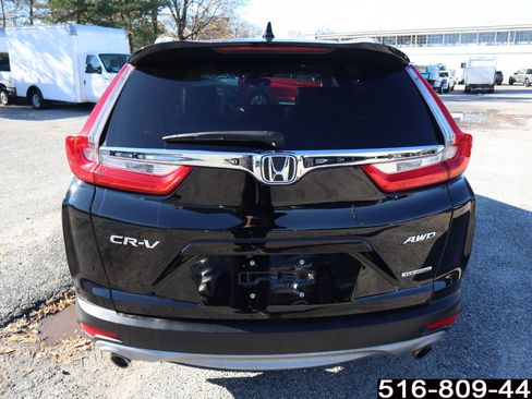 Used 2018 Honda CR-V Touring image 6