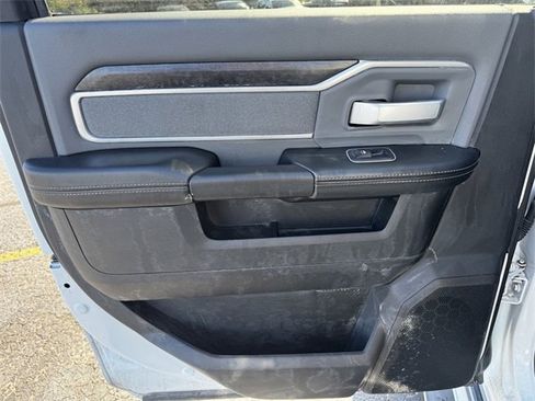 Certified 2023 RAM 3500 Big Horn w/ Level 1 Equipment Group image 18