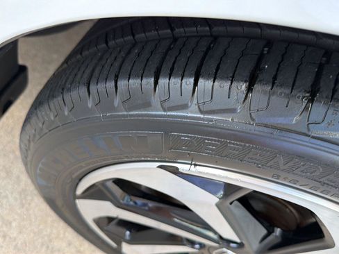 Used 2017 Honda Accord EX-L image 41