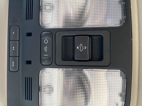 Used 2008 Acura TL w/Navi 4dr Sedan w/Navigation image 21