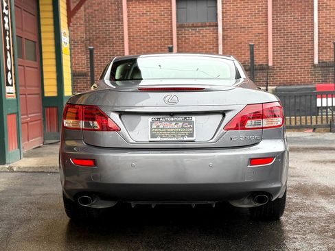 Used 2015 Lexus IS 250C image 6