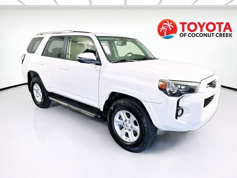 Used 2017 Toyota 4Runner SR5 Premium image 1