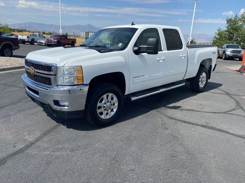Used 2013 Chevrolet Silverado 2500 LTZ w/ LTZ Plus Package image 3