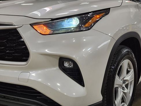 Used 2021 Toyota Highlander LE image 14