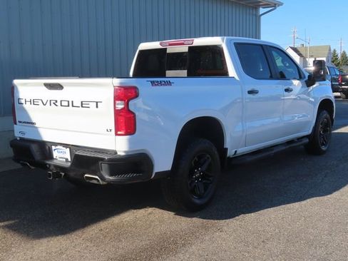 Used 2020 Chevrolet Silverado 1500 LT Trail Boss AWD/4WD image 3