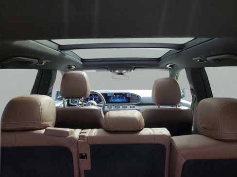 Certified 2025 Mercedes-Benz GLS 450 4MATIC image 5