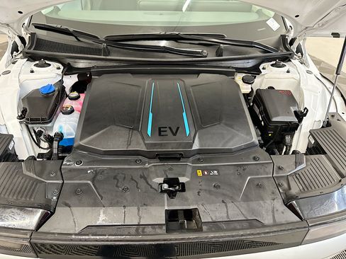 Used 2024 Hyundai Ioniq 5 SEL image 35