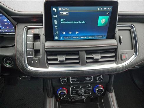 Used 2024 Chevrolet Suburban RST image 13