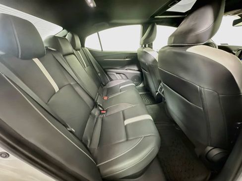 Used 2025 Toyota Camry SE w/ Convenience Package FWD image 25