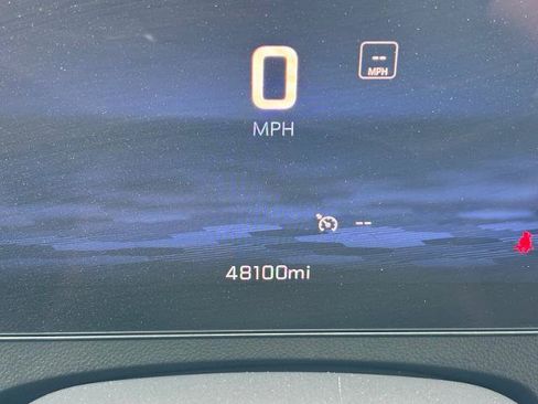 Used 2024 Chevrolet Traverse LT FWD image 25