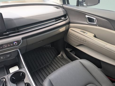 New 2026 Kia Carnival EX FWD image 14