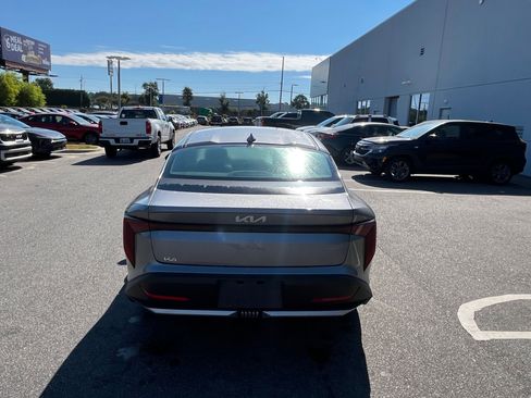 New 2025 Kia K4 EX image 6