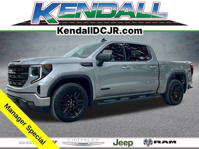Used 2024 GMC Sierra 1500 Elevation w/ LPO, Elevation Black Package