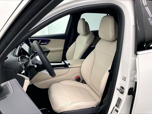 Certified 2024 Mercedes-Benz GLC 300 image 16