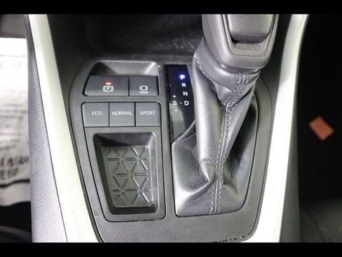 Used 2021 Toyota RAV4 XLE image 47