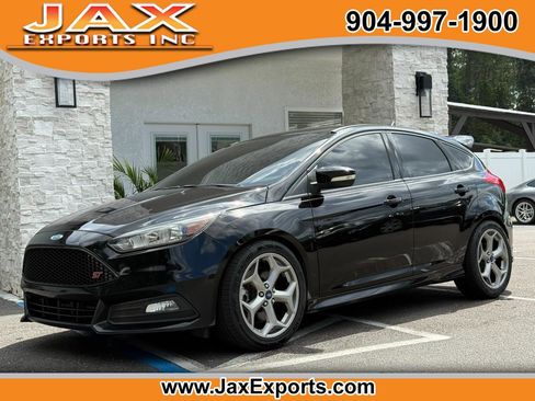 Used 2018 Ford Focus ST image 1