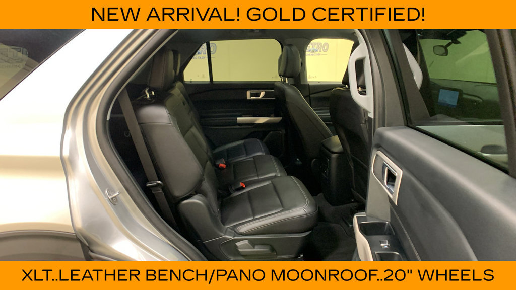 Used 2023 Ford Explorer XLT w/ Equipment Group 202A AWD/4WD image 14