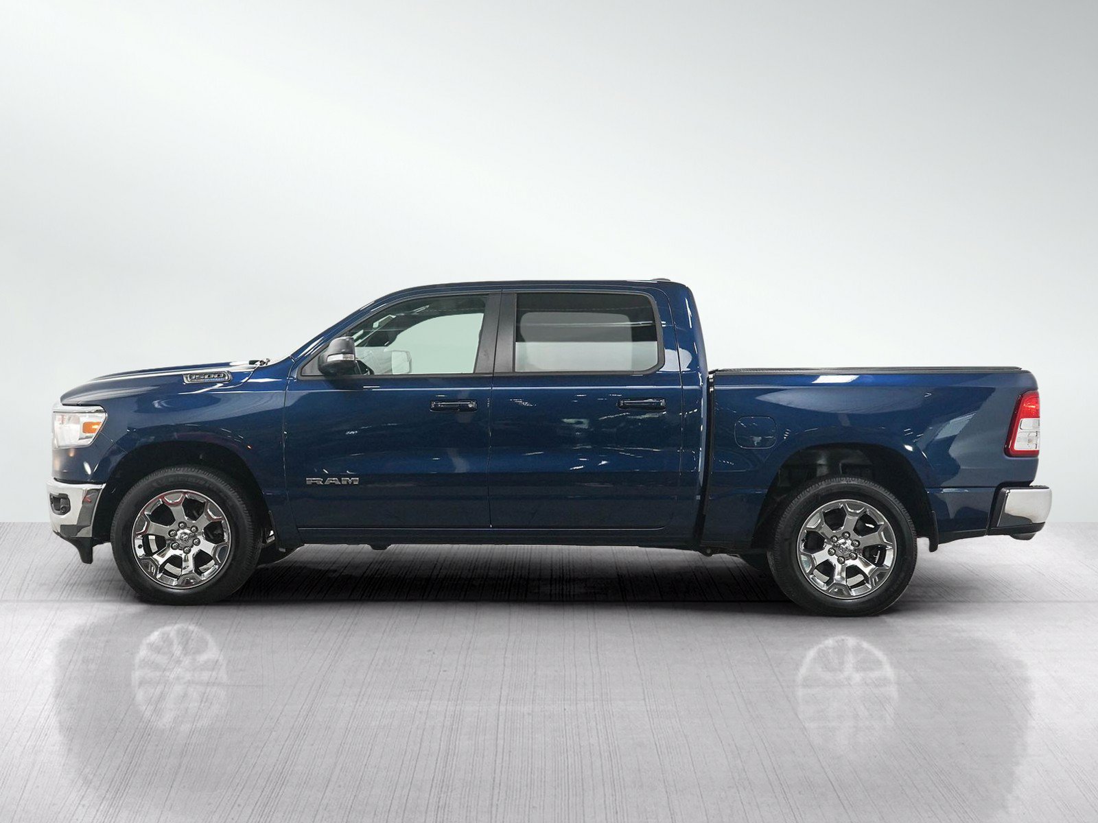 Used 2022 RAM 1500 Big Horn AWD/4WD image 2