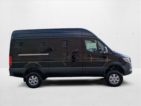 New 2025 Mercedes-Benz Sprinter 2500 image 4