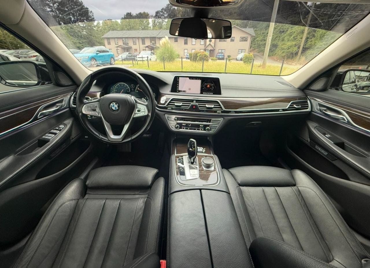 Used 2016 BMW 740i RWD image 2