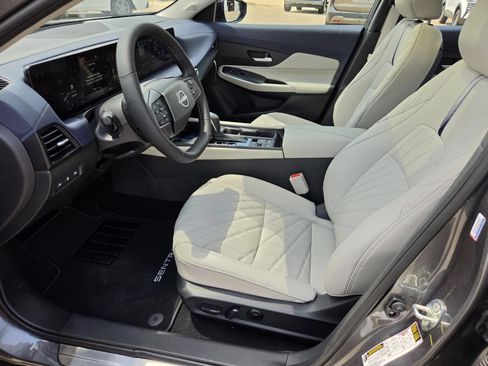 New 2027 Nissan Sentra SL w/ Floor Mat Package FWD image 18