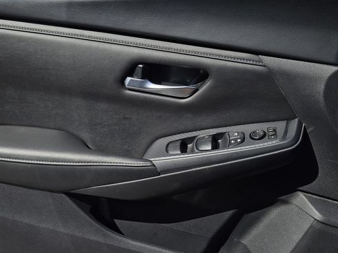 Used 2023 Nissan Sentra SV w/ Electronics Package FWD image 18