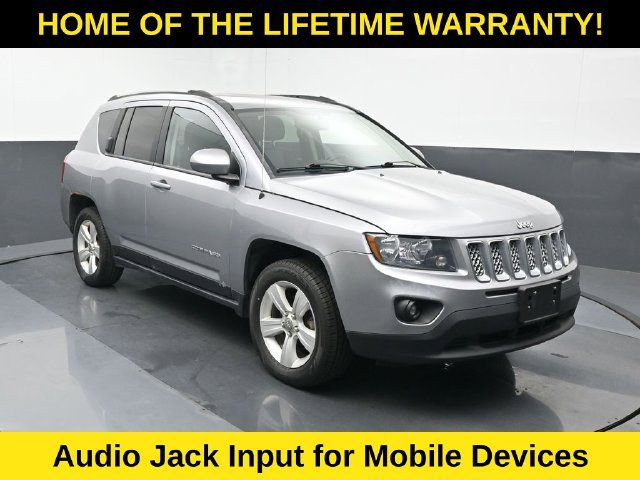 Used 2017 Jeep Compass Latitude AWD/4WD image 8