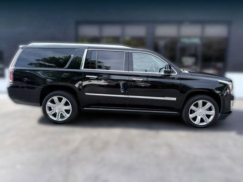 Used 2019 Cadillac Escalade ESV Premium Luxury AWD/4WD image 6
