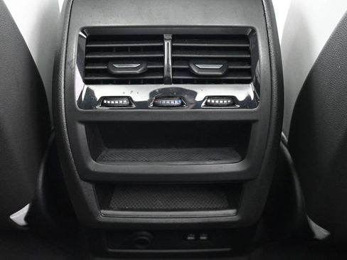 Used 2024 BMW X5 xDrive50e w/ Premium Package AWD/4WD image 8
