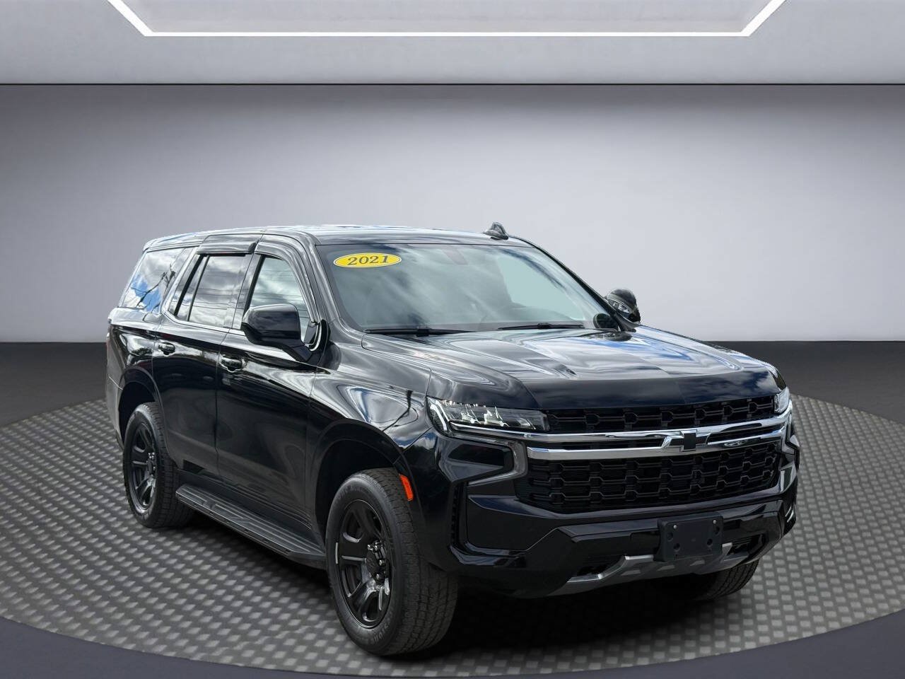 Used 2021 Chevrolet Tahoe 4WD w/ Remote Keyless Entry Package image 1