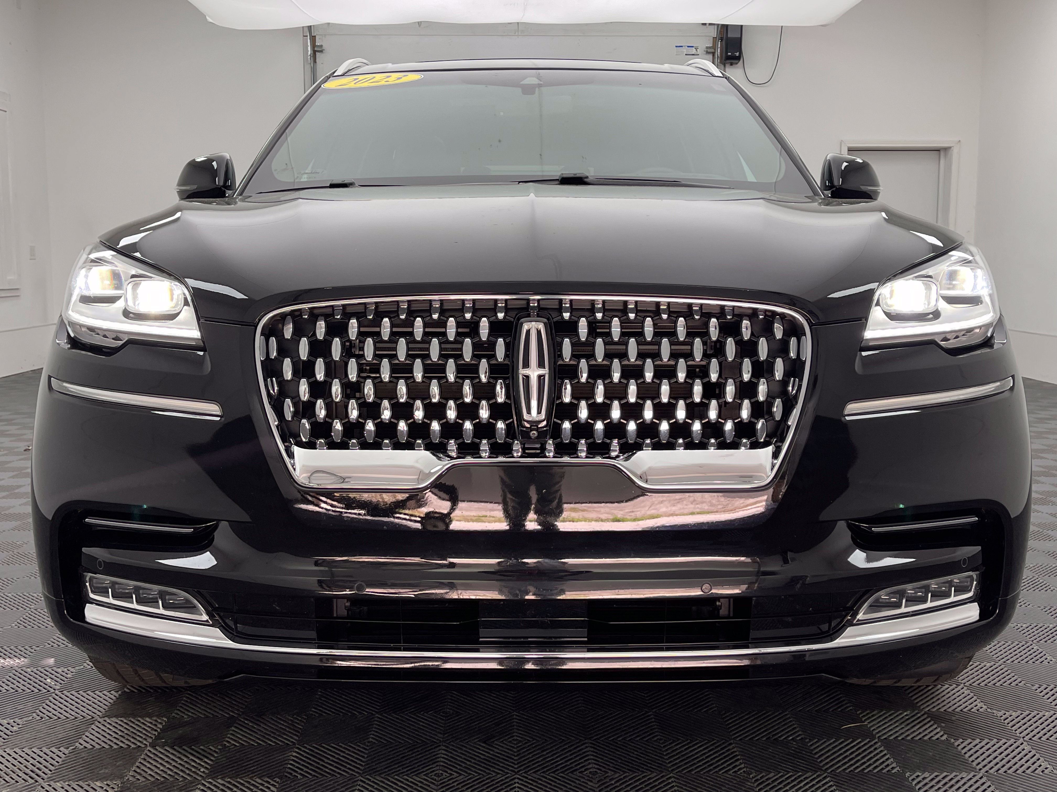 Used 2023 Lincoln Aviator Black Label w/ Dynamic Handling Package AWD/4WD image 15