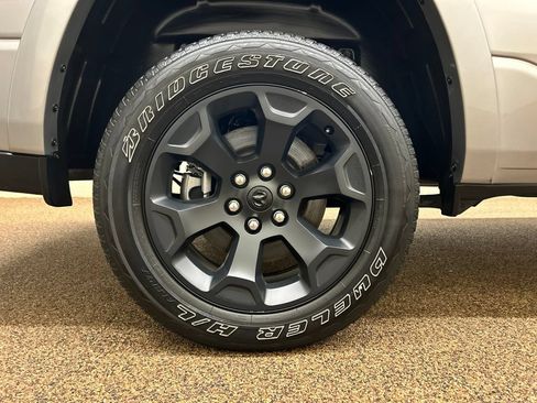 Used 2025 RAM 1500 Big Horn AWD/4WD image 25