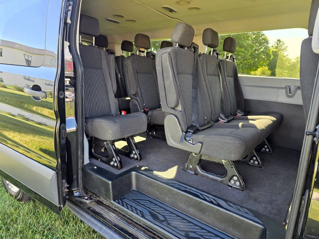 Used 2015 Ford Transit 350 XLT RWD image 10