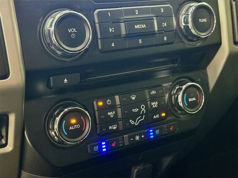 Used 2018 Ford F250 Lariat w/ Lariat Value Package image 16