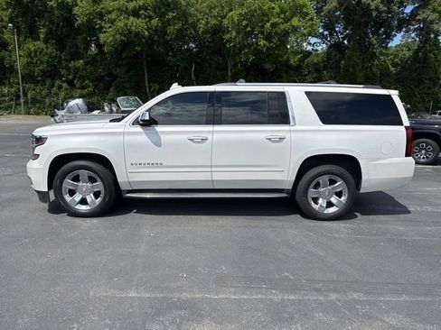 Used 2020 Chevrolet Suburban Premier AWD/4WD image 2