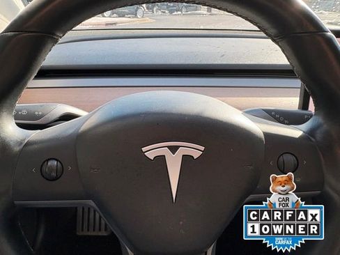 Used 2018 Tesla Model 3 Long Range image 13