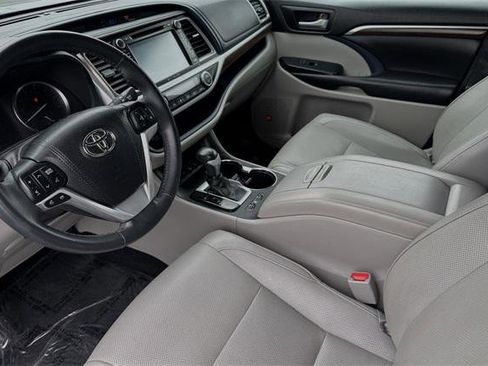 Certified 2016 Toyota Highlander Limited image 12