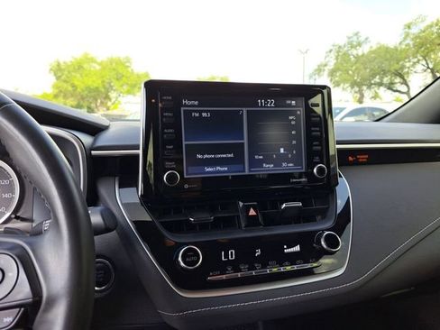 Used 2022 Toyota Corolla SE image 19
