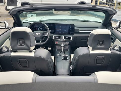 Certified 2025 Ford Mustang Premium image 5