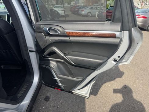 Used 2011 Porsche Cayenne Turbo AWD/4WD image 25