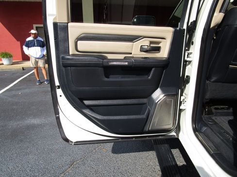 Used 2019 RAM 2500 Limited image 25